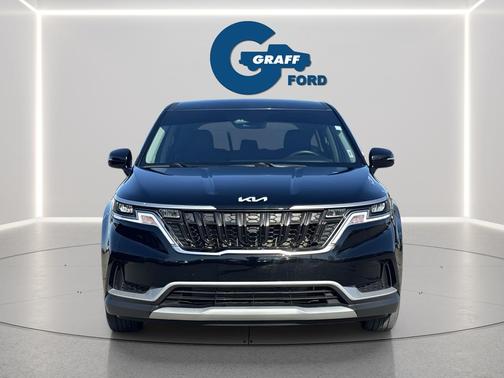 Aurora Black Pearl 2024 Kia Carnival LX