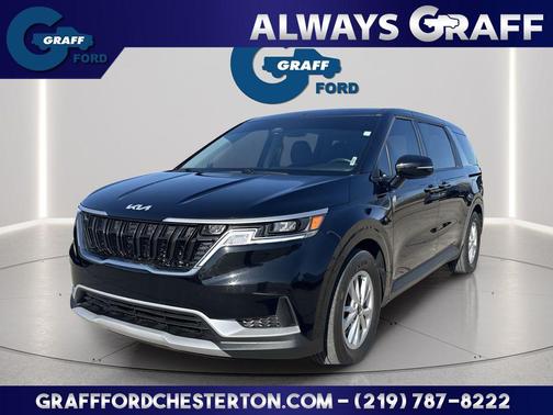 Aurora Black Pearl 2024 Kia Carnival LX