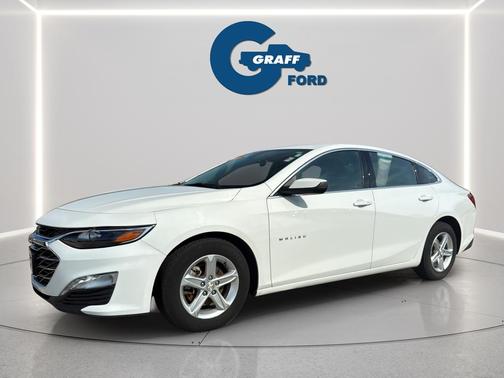 Summit White 2023 Chevrolet Malibu FWD 1LT