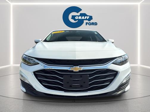 Summit White 2023 Chevrolet Malibu FWD 1LT