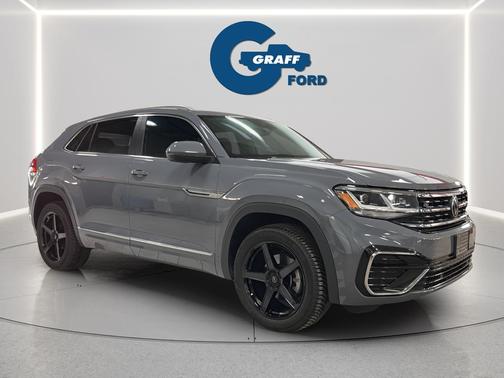 Pure Gray 2021 Volkswagen Atlas Cross Sport 3.6L V6 SEL R-Line