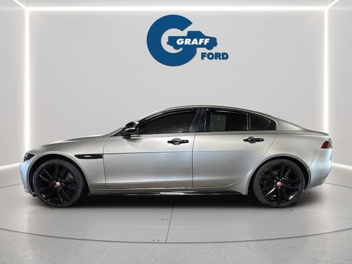 2017 Jaguar XE 35t R-Sport