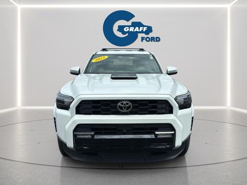 Wind Chill Pearl 2025 Toyota 4Runner TRD Sport