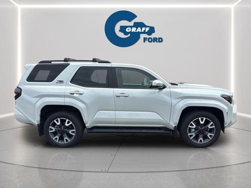 Wind Chill Pearl 2025 Toyota 4Runner TRD Sport