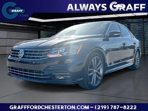 2017 Volkswagen Passat 1.8T R-Line w/Comfort