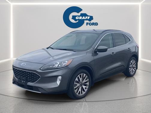 2022 Ford Escape Titanium