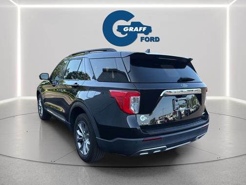 AGATE BLACK METALLIC 2023 Ford Explorer XLT