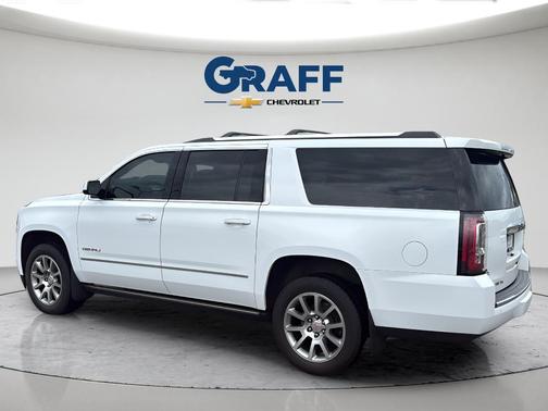 Summit White 2019 GMC Yukon XL Denali