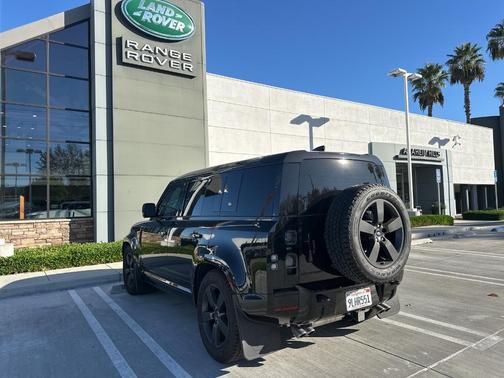 2024 Land Rover Defender P525 V8