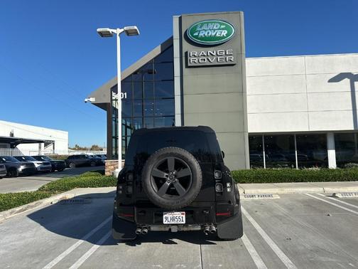 2024 Land Rover Defender P525 V8