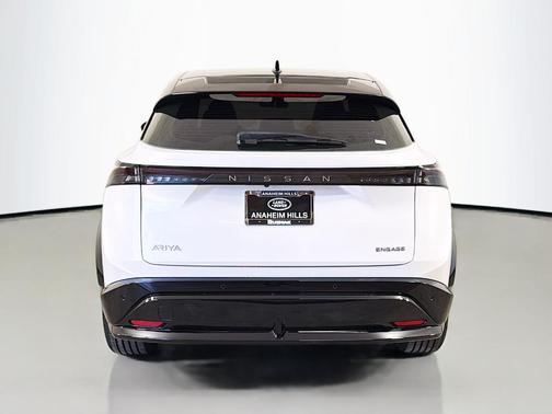 Pearl 2023 Nissan ARIYA ENGAGE