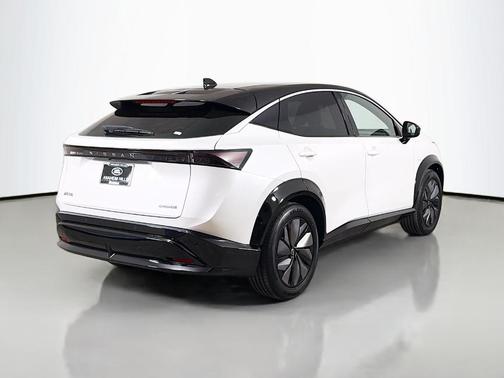 Pearl 2023 Nissan ARIYA ENGAGE