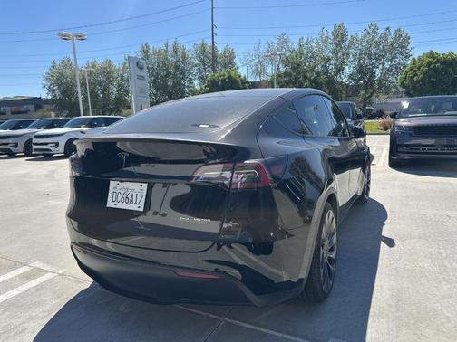 Black 2024 Tesla Model Y Performance