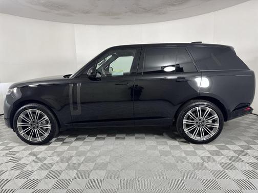 2025 Land Rover Range Rover P530 SE
