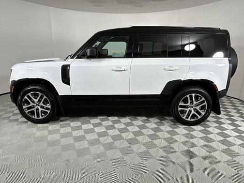 2025 Land Rover Defender P400 X-Dynamic SE