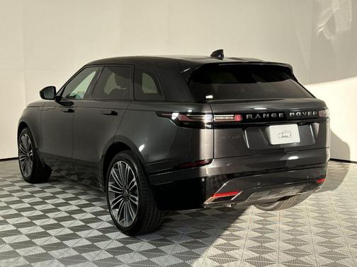 2025 Land Rover Range Rover Velar P400 Dynamic SE