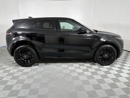 2025 Land Rover Range Rover Evoque Dynamic SE