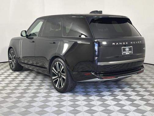 2023 Land Rover Range Rover P530 SE