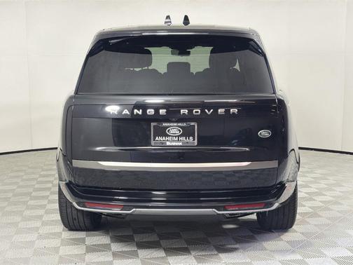2023 Land Rover Range Rover P530 SE