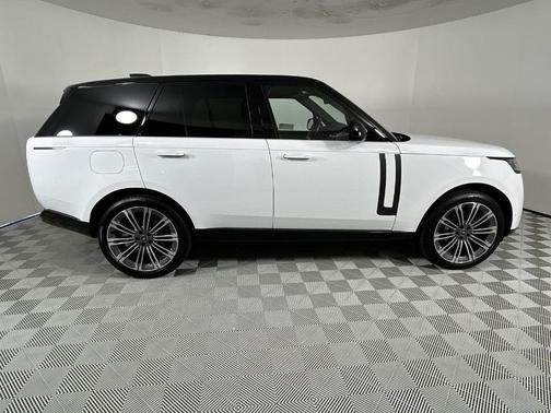 2025 Land Rover Range Rover P400 SE