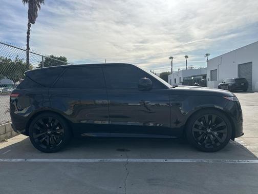 2025 Land Rover Range Rover Sport P460 Dynamic SE