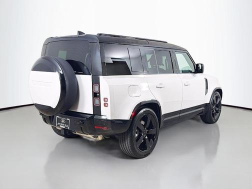 Borasco Grey 2026 Land Rover Defender P400 X-Dynamic SE