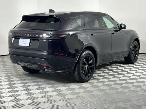2026 Land Rover Range Rover Velar P250 Dynamic SE