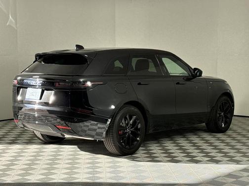 2025 Land Rover Range Rover Velar P400 Dynamic SE