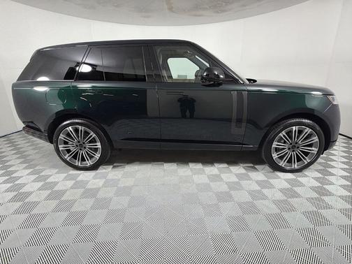 2026 Land Rover Range Rover P400 SE