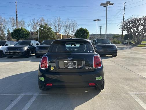 2023 MINI SE Hardtop 