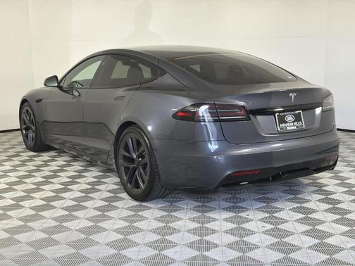 2022 Tesla Model S Base