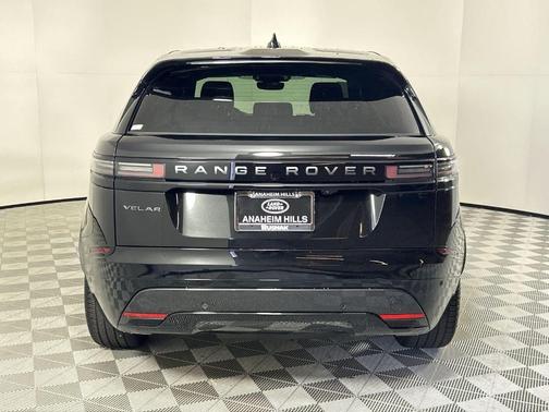 2026 Land Rover Range Rover Velar Dynamic SE