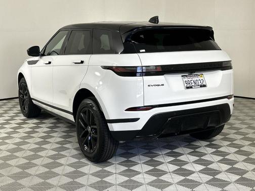 2025 Land Rover Range Rover Evoque Core S