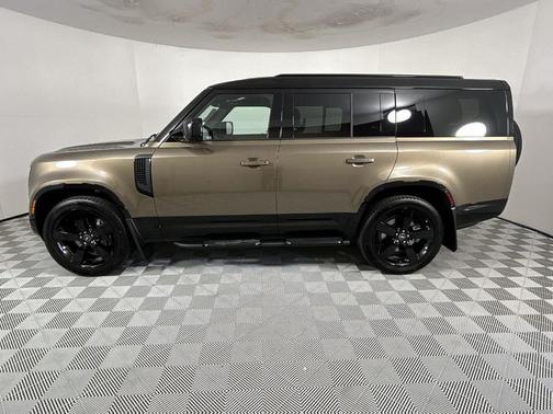 2025 Land Rover Defender P400 X-Dynamic SE