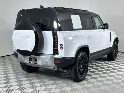 2025 Land Rover Defender P300