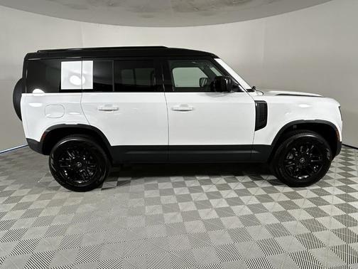 2025 Land Rover Defender P300