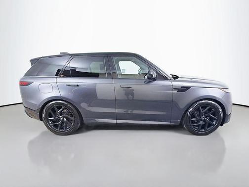 Fuji White 2024 Land Rover Range Rover Sport Dynamic SE