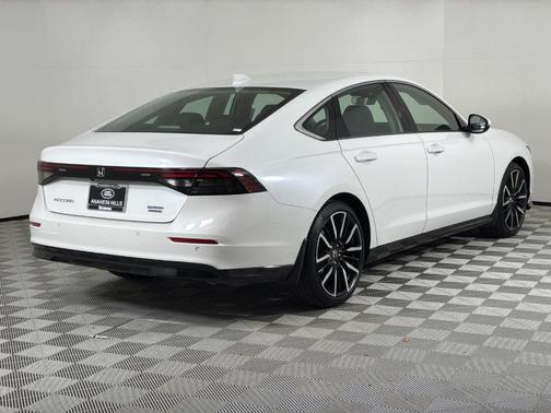 2023 Honda Accord Hybrid Touring
