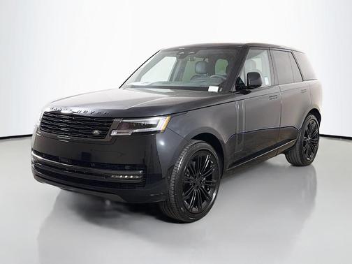 Santorini Black 2026 Land Rover Range Rover P400 SE