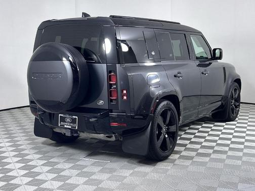 2023 Land Rover Defender 110 X-Dynamic SE