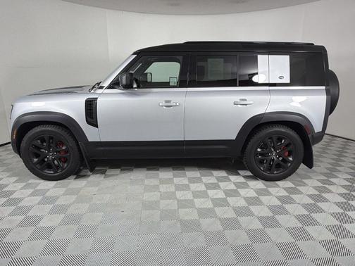 2022 Land Rover Defender 110 XS Edition