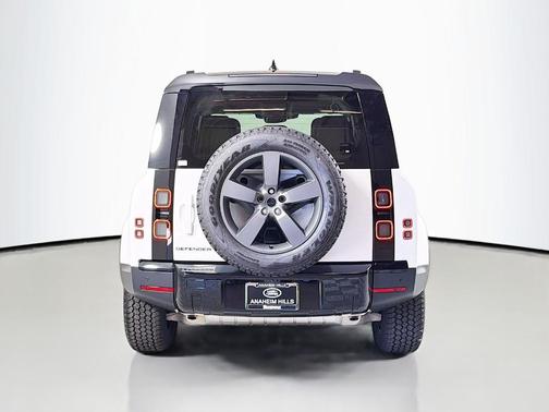 Fuji White 2026 Land Rover Defender P300 S