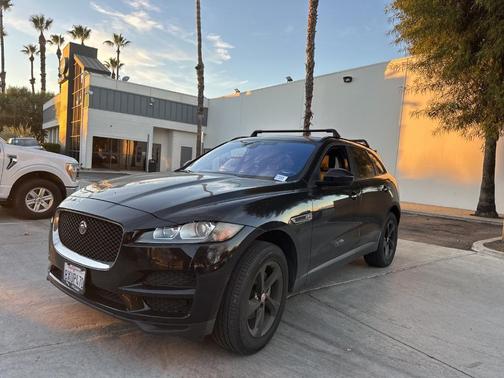 2018 Jaguar F-PACE 25t Premium
