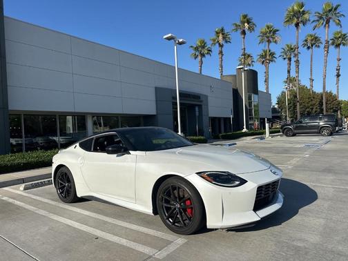 Pearl 2024 Nissan Z Performance