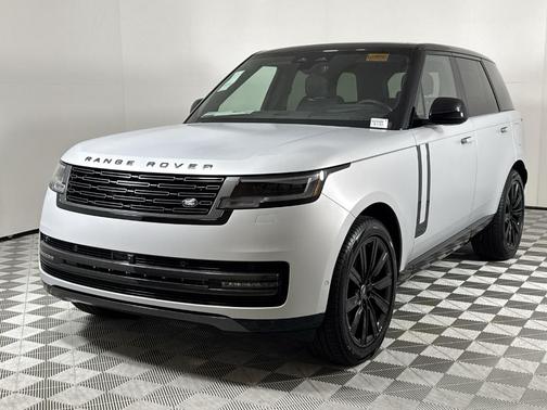 2025 Land Rover Range Rover P550e SE
