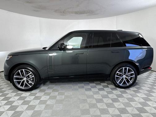 2025 Land Rover Range Rover P530 SE