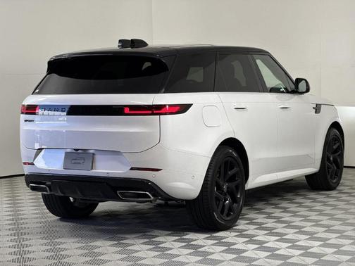2025 Land Rover Range Rover Sport P460 Dynamic SE