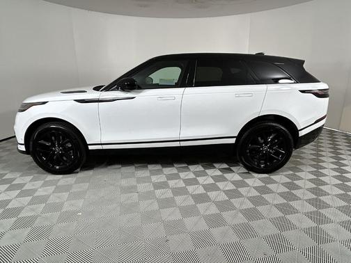 2026 Land Rover Range Rover Velar Dynamic SE