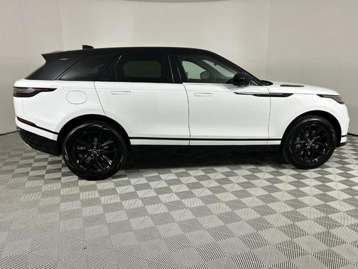 2026 Land Rover Range Rover Velar Dynamic SE