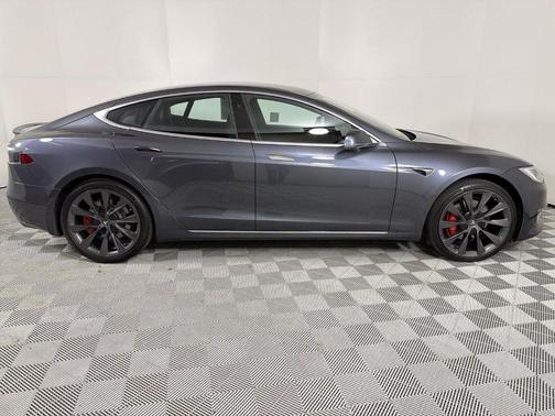 2021 Tesla Model S Performance